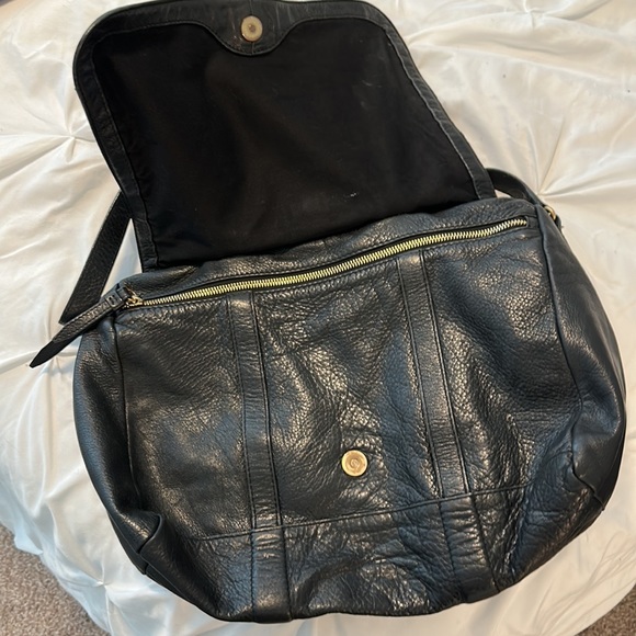 See By Chloe black bag, short/long handle options/in excellent shape! Great bag - Picture 3 of 5